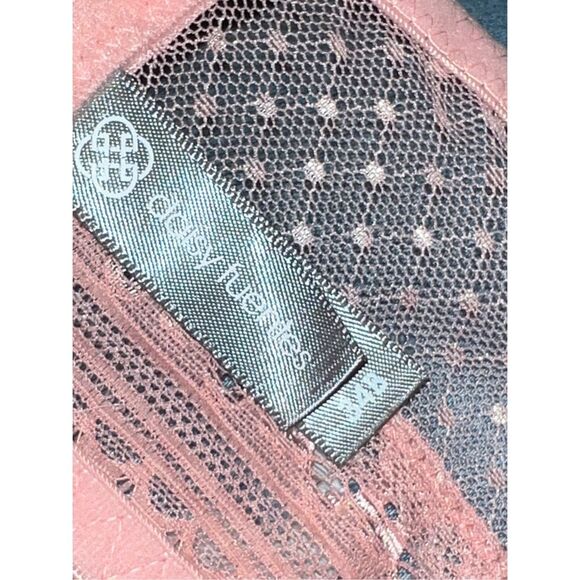 Daisy Fuentes Lace Plunge Peach Bra Size 34B - Picture 3 of 6